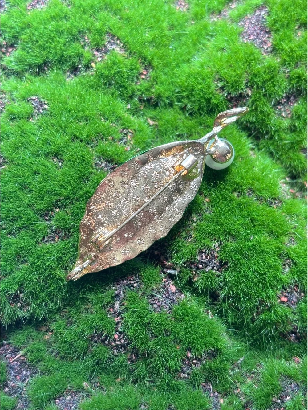 Vintage this brooch